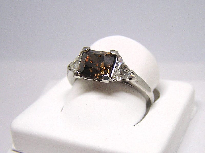 Radiant Cut 2+ Carat Diamond Ring - Image 2