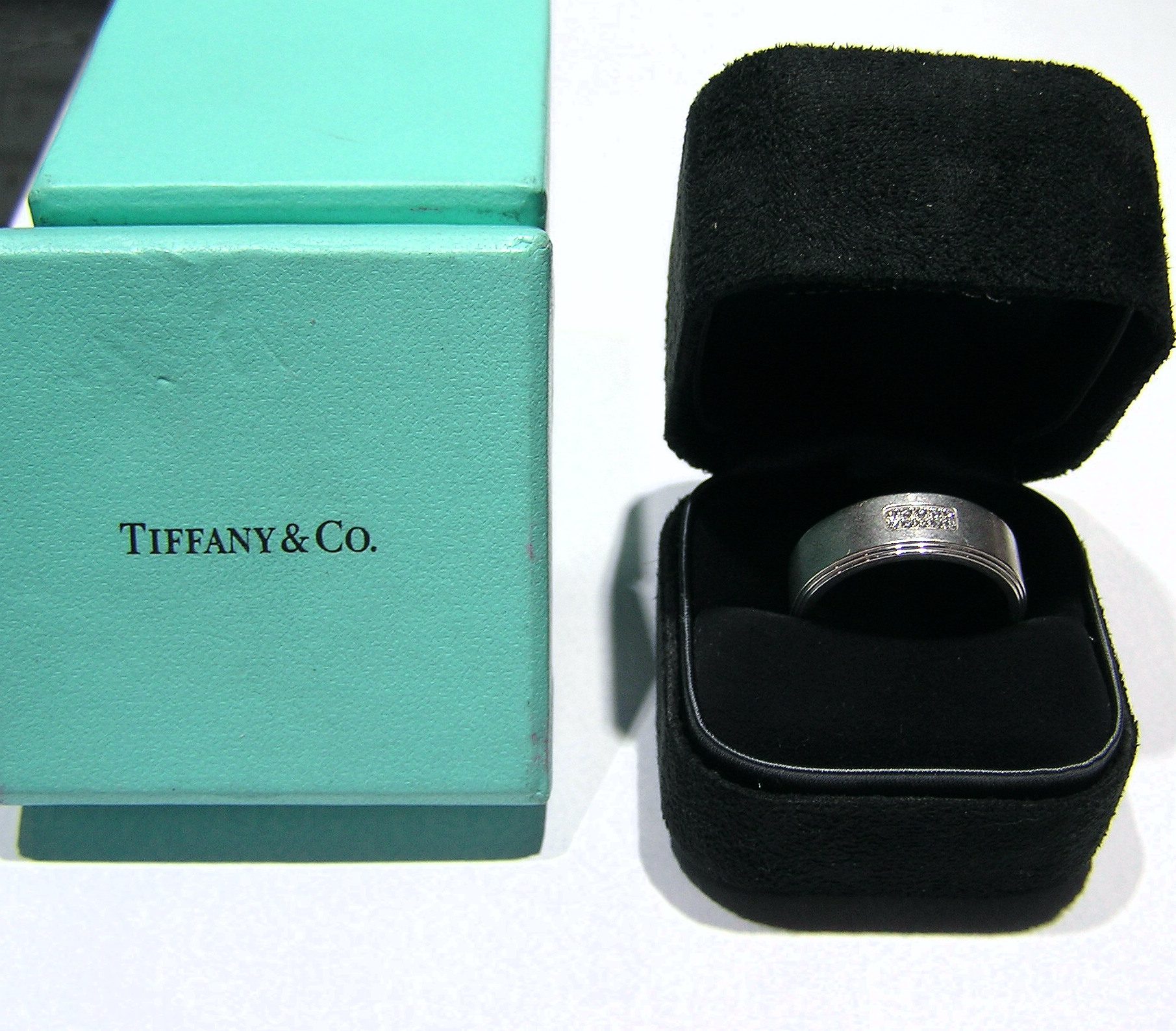 Gents Tiffany & Co. Diamond Band - Image 2